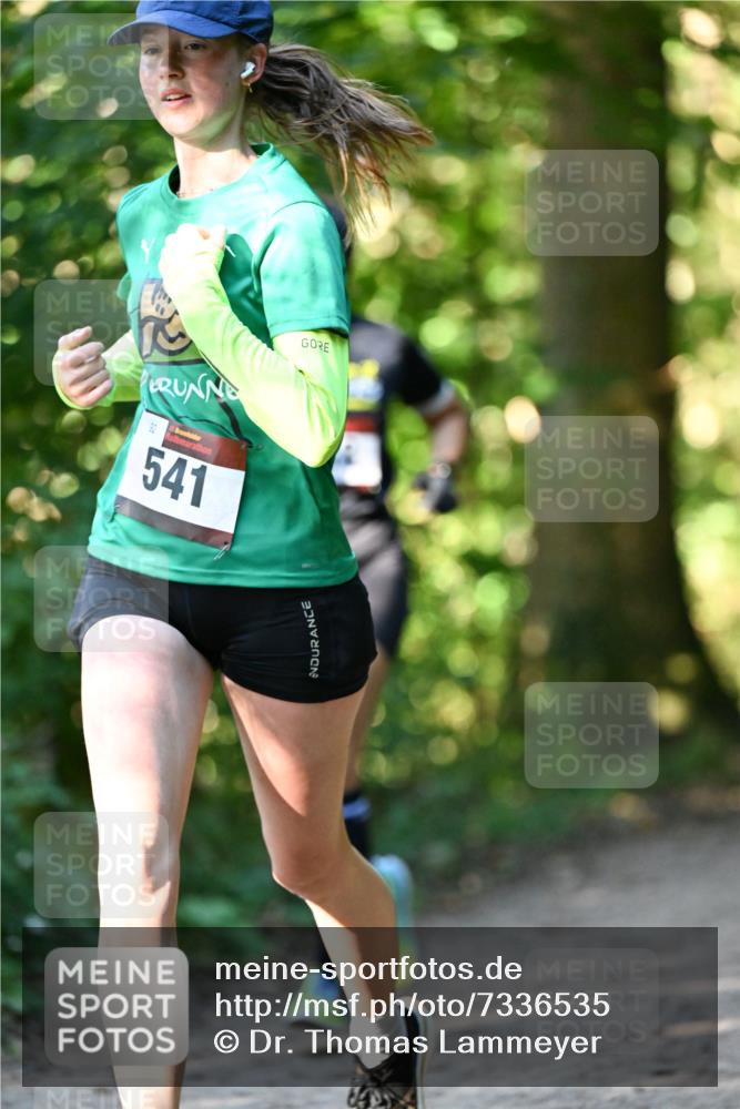 06.10.2024 - Bramfelder Halbmarathon 2024 Dr. Thomas Lammeyer http://msf.ph/oto/7336535 06.10.2024 10:14:31 Laufen 92, 541 meine-sportfotos.de