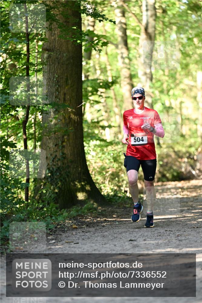 06.10.2024 - Bramfelder Halbmarathon 2024 Dr. Thomas Lammeyer http://msf.ph/oto/7336552 06.10.2024 10:14:58 Laufen 504 meine-sportfotos.de