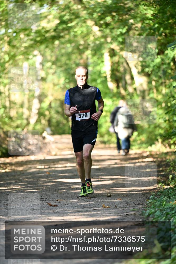 06.10.2024 - Bramfelder Halbmarathon 2024 Dr. Thomas Lammeyer http://msf.ph/oto/7336575 06.10.2024 10:15:14 Laufen 570 meine-sportfotos.de