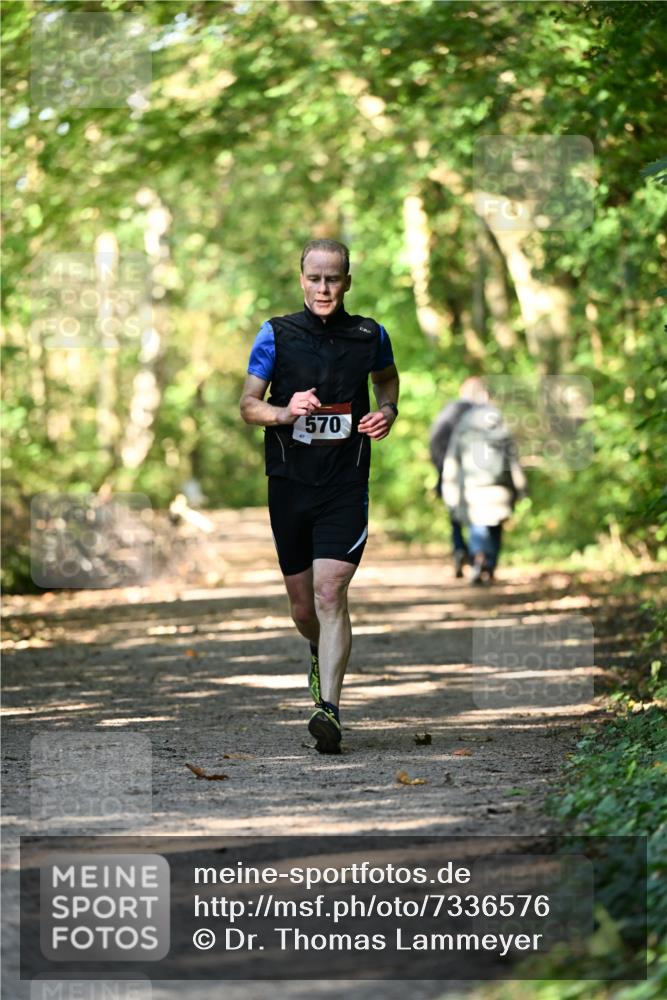06.10.2024 - Bramfelder Halbmarathon 2024 Dr. Thomas Lammeyer http://msf.ph/oto/7336576 06.10.2024 10:15:14 Laufen 570 meine-sportfotos.de
