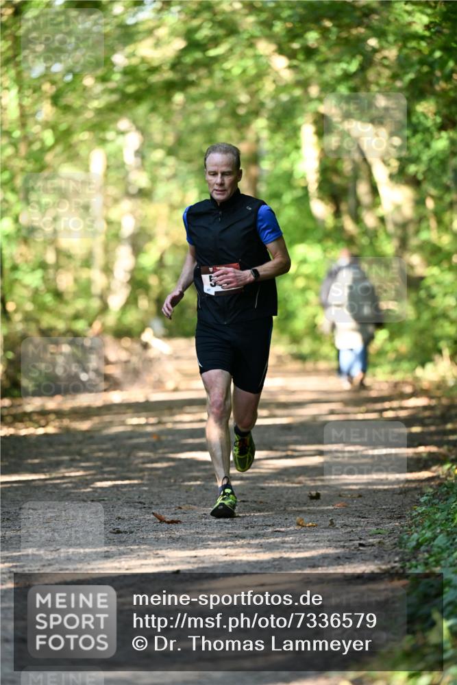 06.10.2024 - Bramfelder Halbmarathon 2024 Dr. Thomas Lammeyer http://msf.ph/oto/7336579 06.10.2024 10:15:14 Laufen  meine-sportfotos.de