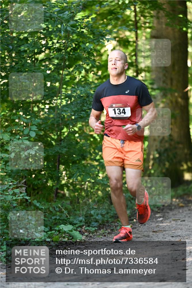 06.10.2024 - Bramfelder Halbmarathon 2024 Dr. Thomas Lammeyer http://msf.ph/oto/7336584 06.10.2024 10:15:15 Laufen 134 meine-sportfotos.de