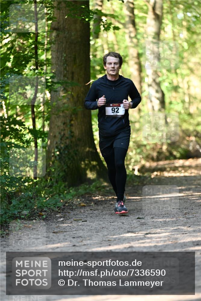 06.10.2024 - Bramfelder Halbmarathon 2024 Dr. Thomas Lammeyer http://msf.ph/oto/7336590 06.10.2024 10:15:50 Laufen 92 meine-sportfotos.de