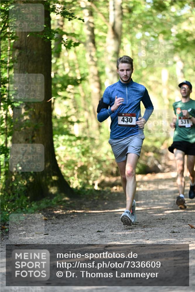 06.10.2024 - Bramfelder Halbmarathon 2024 Dr. Thomas Lammeyer http://msf.ph/oto/7336609 06.10.2024 10:15:56 Laufen 430, 531 meine-sportfotos.de