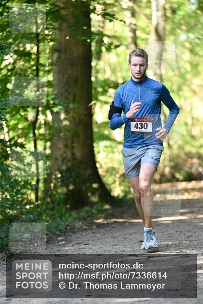 06.10.2024 - Bramfelder Halbmarathon 2024 Dr. Thomas Lammeyer http://msf.ph/oto/7336614 06.10.2024 10:15:57 Laufen 430 meine-sportfotos.de