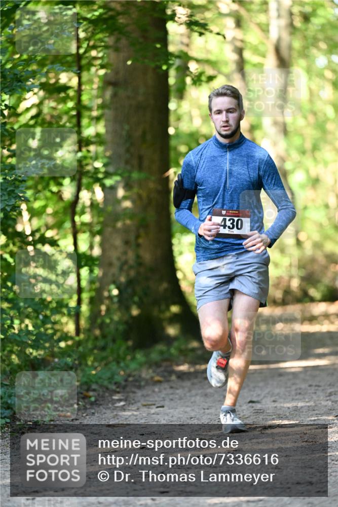 06.10.2024 - Bramfelder Halbmarathon 2024 Dr. Thomas Lammeyer http://msf.ph/oto/7336616 06.10.2024 10:15:57 Laufen 430 meine-sportfotos.de