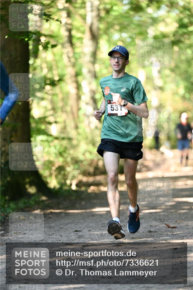06.10.2024 - Bramfelder Halbmarathon 2024 Dr. Thomas Lammeyer http://msf.ph/oto/7336621 06.10.2024 10:15:58 Laufen 531, 94 meine-sportfotos.de