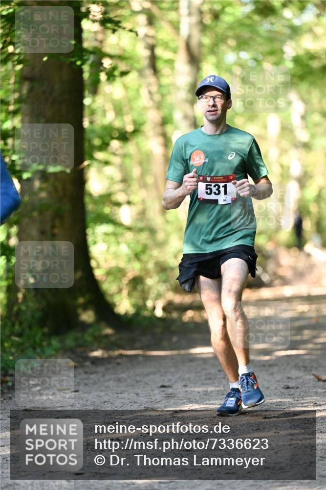 06.10.2024 - Bramfelder Halbmarathon 2024 Dr. Thomas Lammeyer http://msf.ph/oto/7336623 06.10.2024 10:15:58 Laufen 3, 1538, 531, 94 meine-sportfotos.de