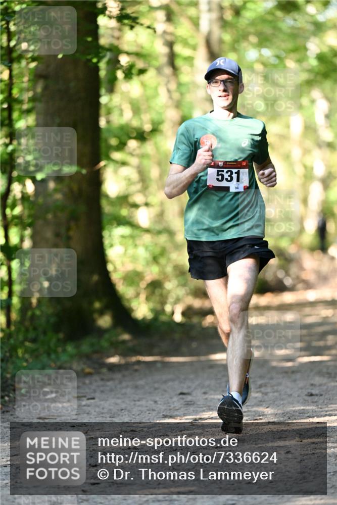 06.10.2024 - Bramfelder Halbmarathon 2024 Dr. Thomas Lammeyer http://msf.ph/oto/7336624 06.10.2024 10:15:59 Laufen 531, 94 meine-sportfotos.de