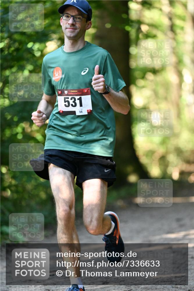 06.10.2024 - Bramfelder Halbmarathon 2024 Dr. Thomas Lammeyer http://msf.ph/oto/7336633 06.10.2024 10:16:00 Laufen 33, 531, 94 meine-sportfotos.de