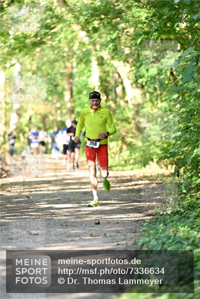 06.10.2024 - Bramfelder Halbmarathon 2024 Dr. Thomas Lammeyer http://msf.ph/oto/7336634 06.10.2024 10:16:12 Laufen 358 meine-sportfotos.de