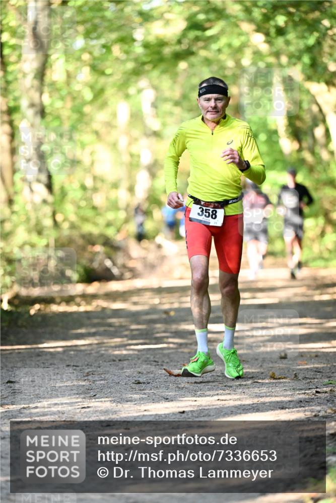 06.10.2024 - Bramfelder Halbmarathon 2024 Dr. Thomas Lammeyer http://msf.ph/oto/7336653 06.10.2024 10:16:15 Laufen 358 meine-sportfotos.de