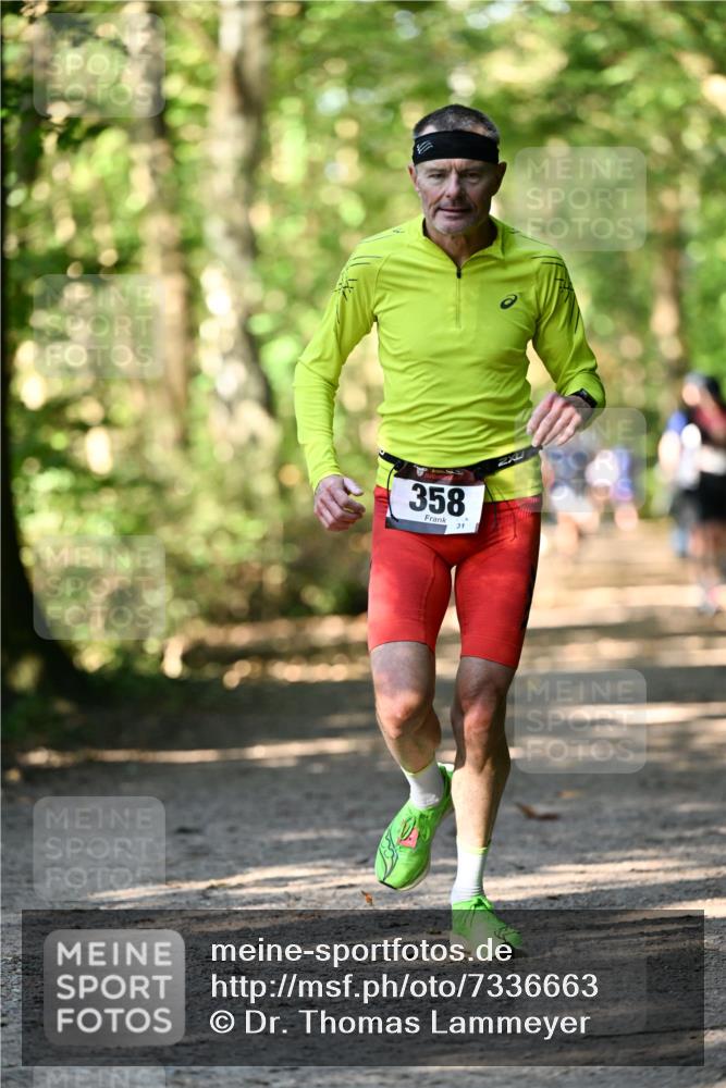 06.10.2024 - Bramfelder Halbmarathon 2024 Dr. Thomas Lammeyer http://msf.ph/oto/7336663 06.10.2024 10:16:16 Laufen 358 meine-sportfotos.de