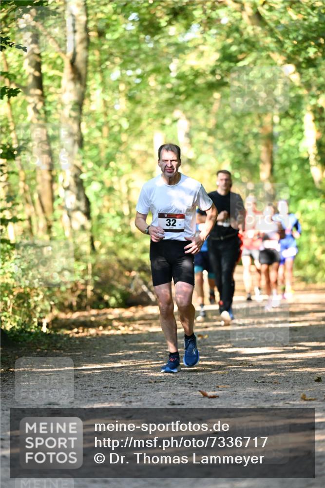 06.10.2024 - Bramfelder Halbmarathon 2024 Dr. Thomas Lammeyer http://msf.ph/oto/7336717 06.10.2024 10:16:37 Laufen 32 meine-sportfotos.de