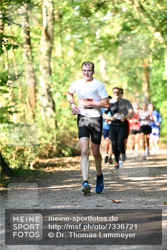 06.10.2024 - Bramfelder Halbmarathon 2024 Dr. Thomas Lammeyer http://msf.ph/oto/7336721 06.10.2024 10:16:37 Laufen  meine-sportfotos.de