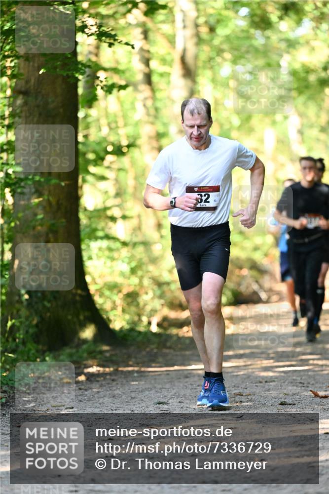06.10.2024 - Bramfelder Halbmarathon 2024 Dr. Thomas Lammeyer http://msf.ph/oto/7336729 06.10.2024 10:16:38 Laufen 32, 73 meine-sportfotos.de