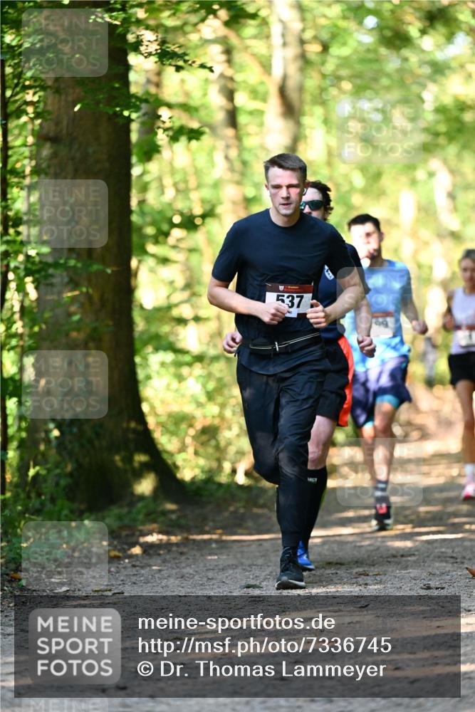 06.10.2024 - Bramfelder Halbmarathon 2024 Dr. Thomas Lammeyer http://msf.ph/oto/7336745 06.10.2024 10:16:41 Laufen 537 meine-sportfotos.de