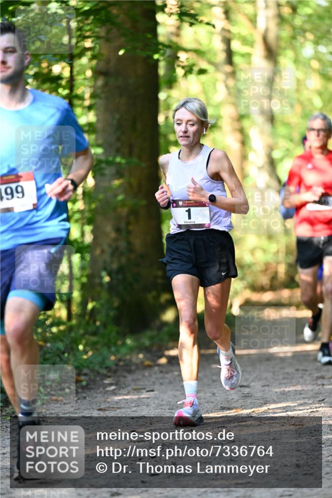 06.10.2024 - Bramfelder Halbmarathon 2024 Dr. Thomas Lammeyer http://msf.ph/oto/7336764 06.10.2024 10:16:45 Laufen 199, 1 meine-sportfotos.de