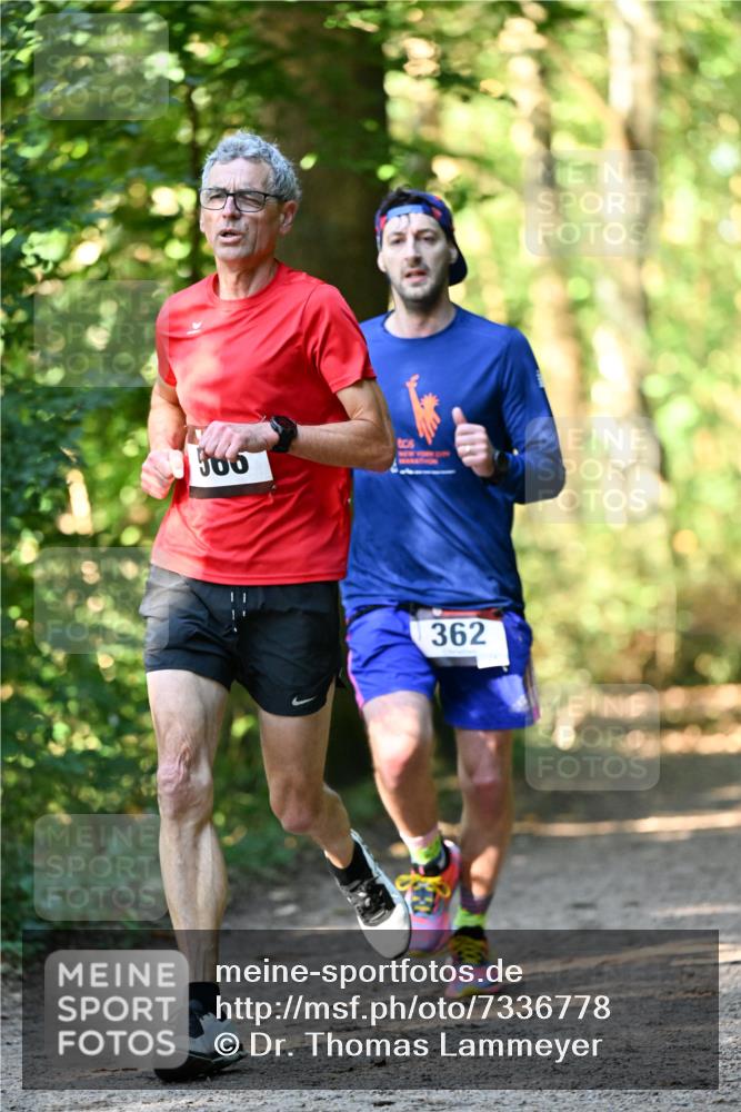 06.10.2024 - Bramfelder Halbmarathon 2024 Dr. Thomas Lammeyer http://msf.ph/oto/7336778 06.10.2024 10:16:47 Laufen 566, 362 meine-sportfotos.de