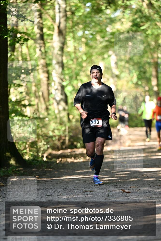 06.10.2024 - Bramfelder Halbmarathon 2024 Dr. Thomas Lammeyer http://msf.ph/oto/7336805 06.10.2024 10:17:12 Laufen 2002, 353 meine-sportfotos.de