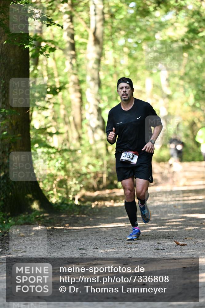06.10.2024 - Bramfelder Halbmarathon 2024 Dr. Thomas Lammeyer http://msf.ph/oto/7336808 06.10.2024 10:17:12 Laufen 353 meine-sportfotos.de