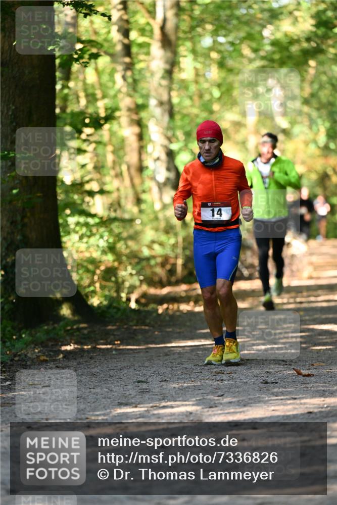 06.10.2024 - Bramfelder Halbmarathon 2024 Dr. Thomas Lammeyer http://msf.ph/oto/7336826 06.10.2024 10:17:19 Laufen 14 meine-sportfotos.de