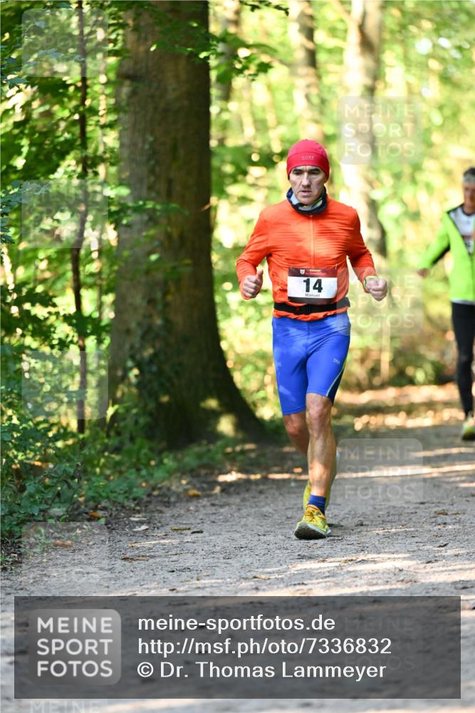 06.10.2024 - Bramfelder Halbmarathon 2024 Dr. Thomas Lammeyer http://msf.ph/oto/7336832 06.10.2024 10:17:20 Laufen 14 meine-sportfotos.de
