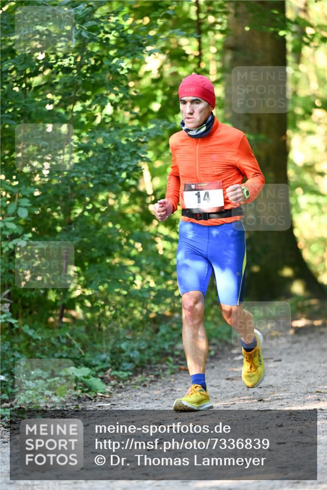06.10.2024 - Bramfelder Halbmarathon 2024 Dr. Thomas Lammeyer http://msf.ph/oto/7336839 06.10.2024 10:17:21 Laufen 14 meine-sportfotos.de