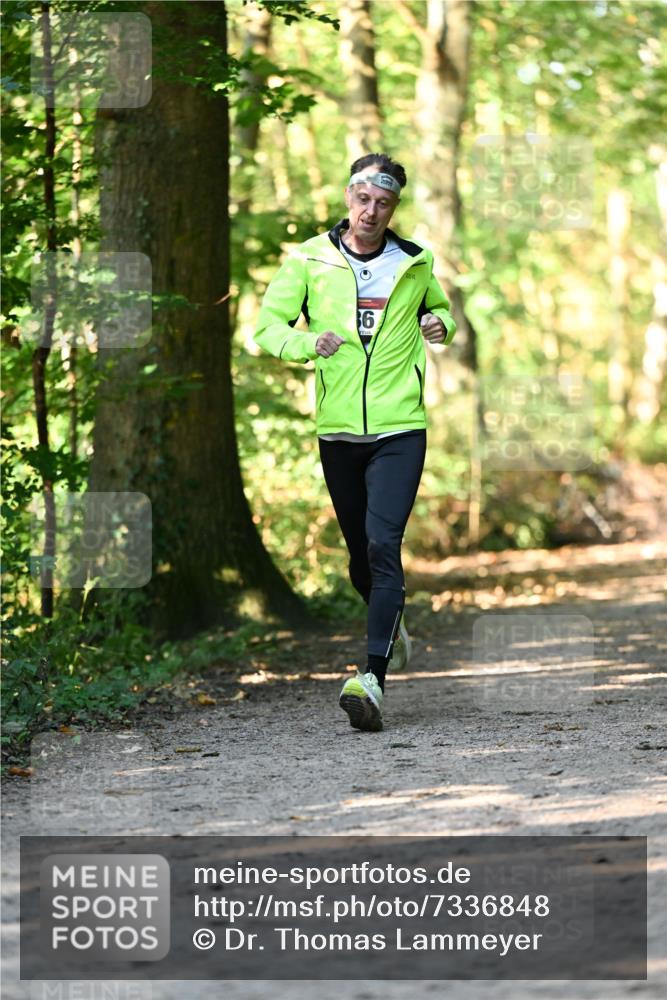 06.10.2024 - Bramfelder Halbmarathon 2024 Dr. Thomas Lammeyer http://msf.ph/oto/7336848 06.10.2024 10:17:22 Laufen 6 meine-sportfotos.de