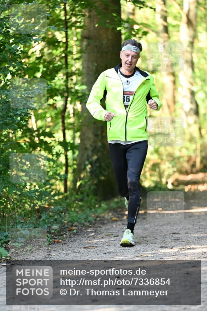 06.10.2024 - Bramfelder Halbmarathon 2024 Dr. Thomas Lammeyer http://msf.ph/oto/7336854 06.10.2024 10:17:23 Laufen 36 meine-sportfotos.de