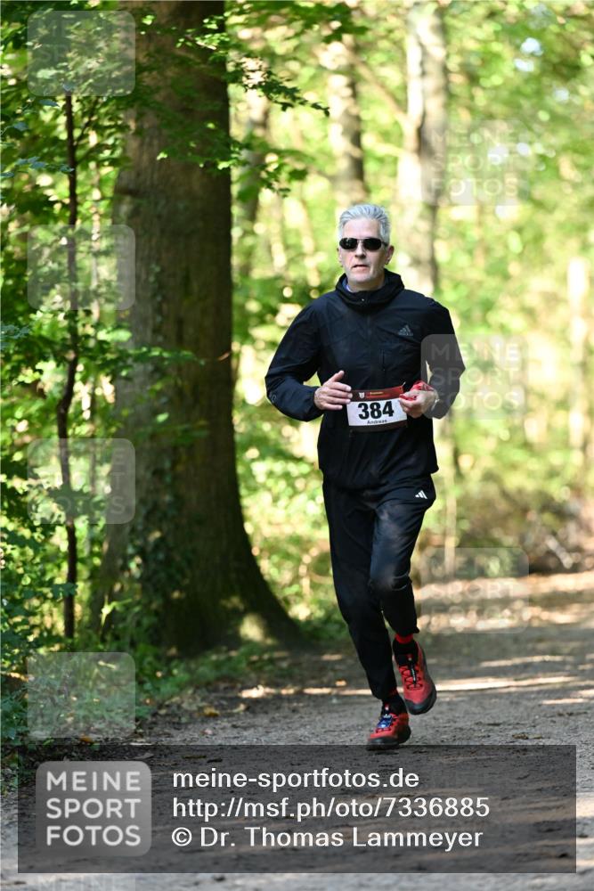 06.10.2024 - Bramfelder Halbmarathon 2024 Dr. Thomas Lammeyer http://msf.ph/oto/7336885 06.10.2024 10:17:39 Laufen 384 meine-sportfotos.de