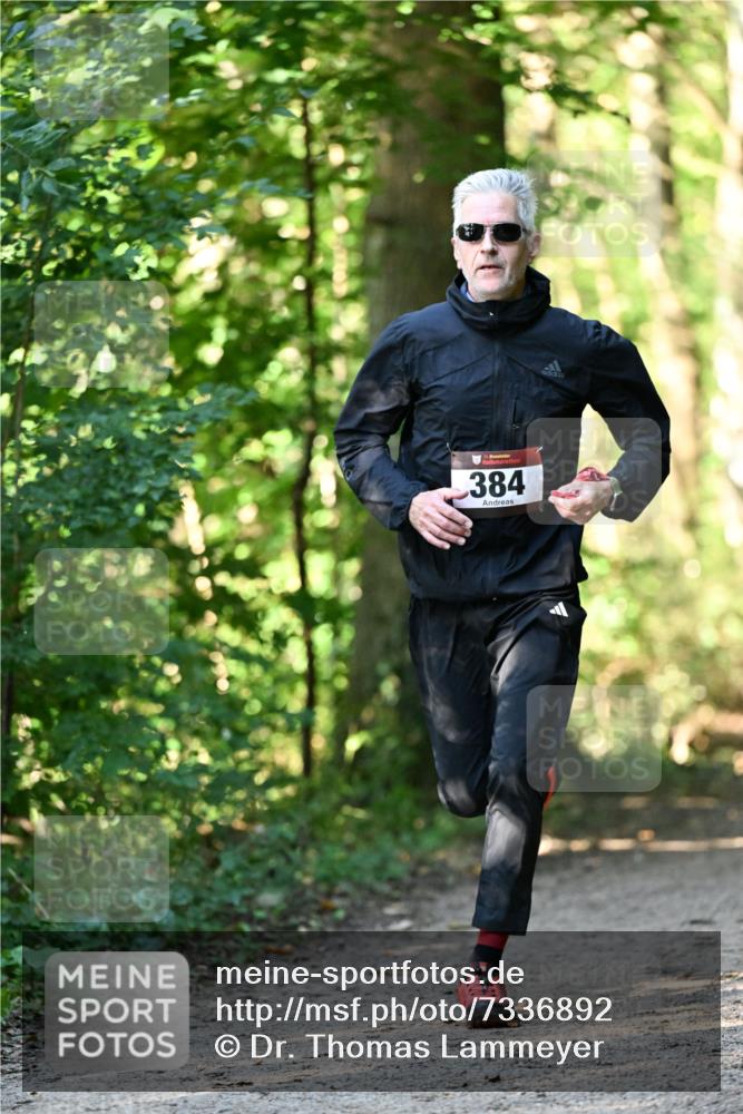 06.10.2024 - Bramfelder Halbmarathon 2024 Dr. Thomas Lammeyer http://msf.ph/oto/7336892 06.10.2024 10:17:40 Laufen 31, 384 meine-sportfotos.de