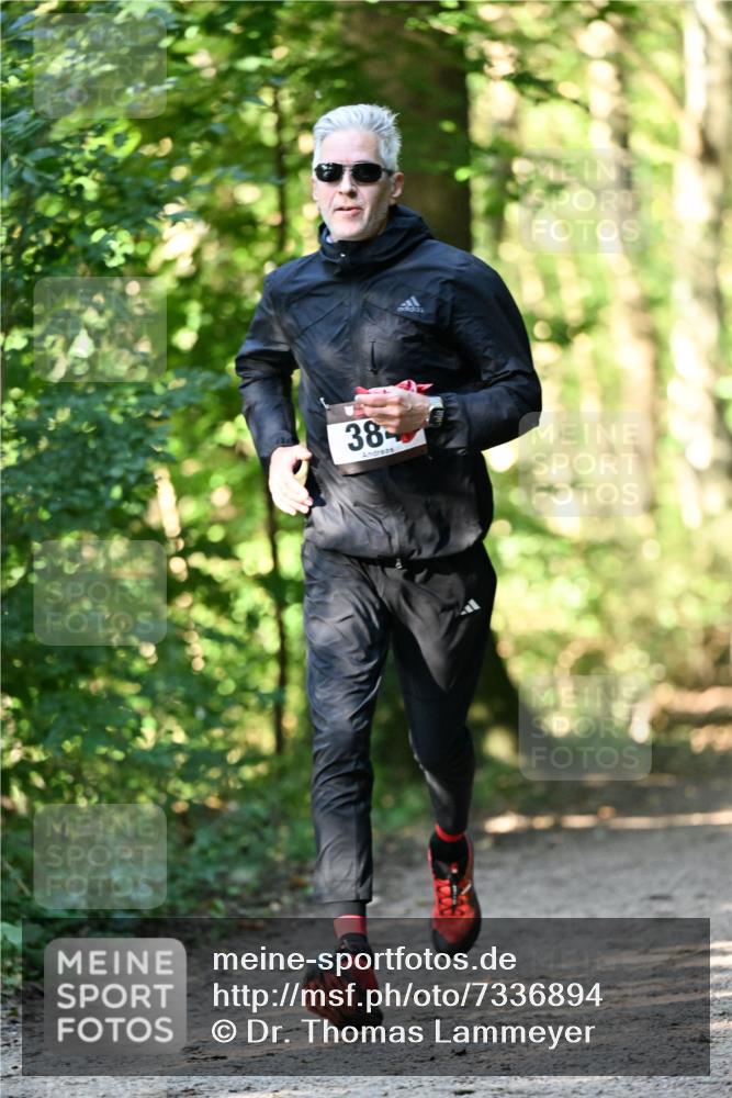 06.10.2024 - Bramfelder Halbmarathon 2024 Dr. Thomas Lammeyer http://msf.ph/oto/7336894 06.10.2024 10:17:40 Laufen 38 meine-sportfotos.de