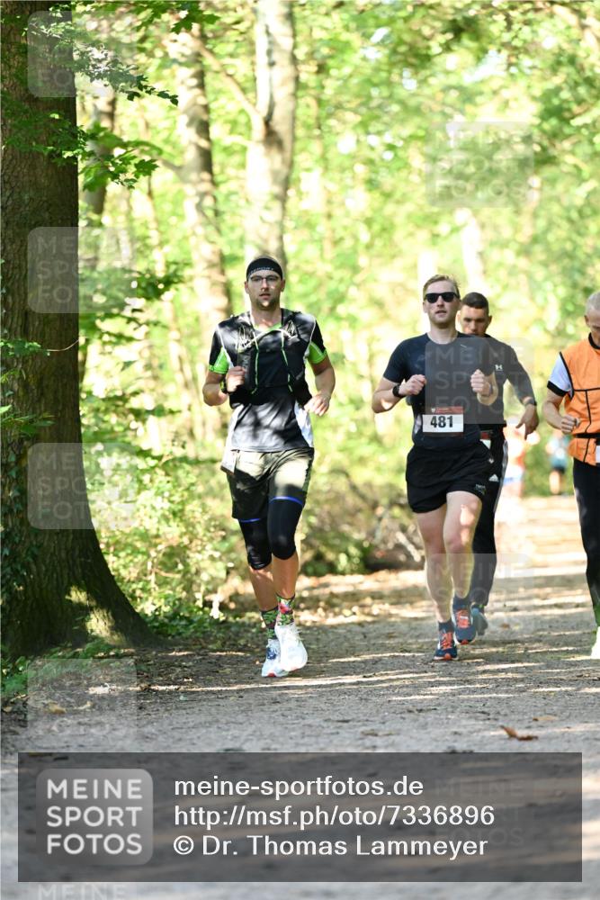 06.10.2024 - Bramfelder Halbmarathon 2024 Dr. Thomas Lammeyer http://msf.ph/oto/7336896 06.10.2024 10:17:45 Laufen 481 meine-sportfotos.de