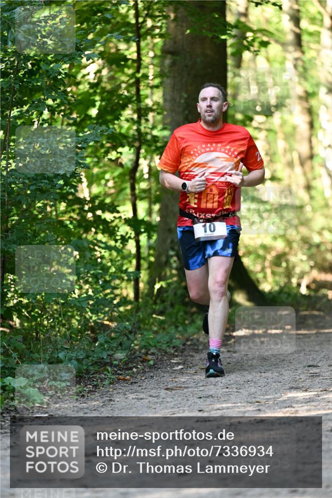 06.10.2024 - Bramfelder Halbmarathon 2024 Dr. Thomas Lammeyer http://msf.ph/oto/7336934 06.10.2024 10:18:03 Laufen 10 meine-sportfotos.de