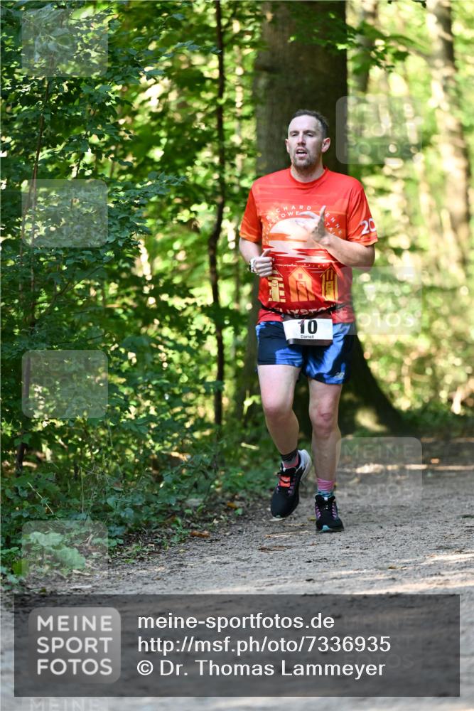06.10.2024 - Bramfelder Halbmarathon 2024 Dr. Thomas Lammeyer http://msf.ph/oto/7336935 06.10.2024 10:18:04 Laufen 10 meine-sportfotos.de