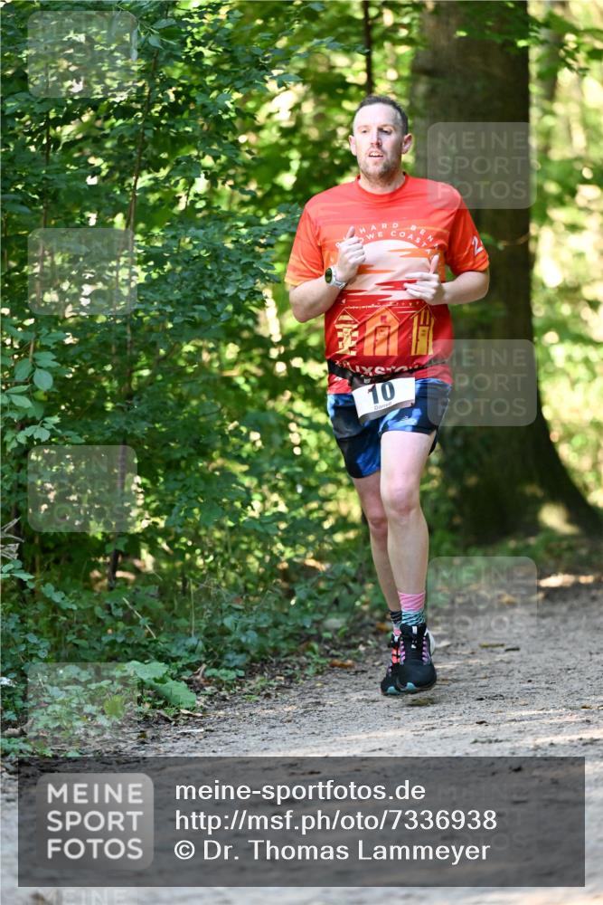 06.10.2024 - Bramfelder Halbmarathon 2024 Dr. Thomas Lammeyer http://msf.ph/oto/7336938 06.10.2024 10:18:04 Laufen 10 meine-sportfotos.de