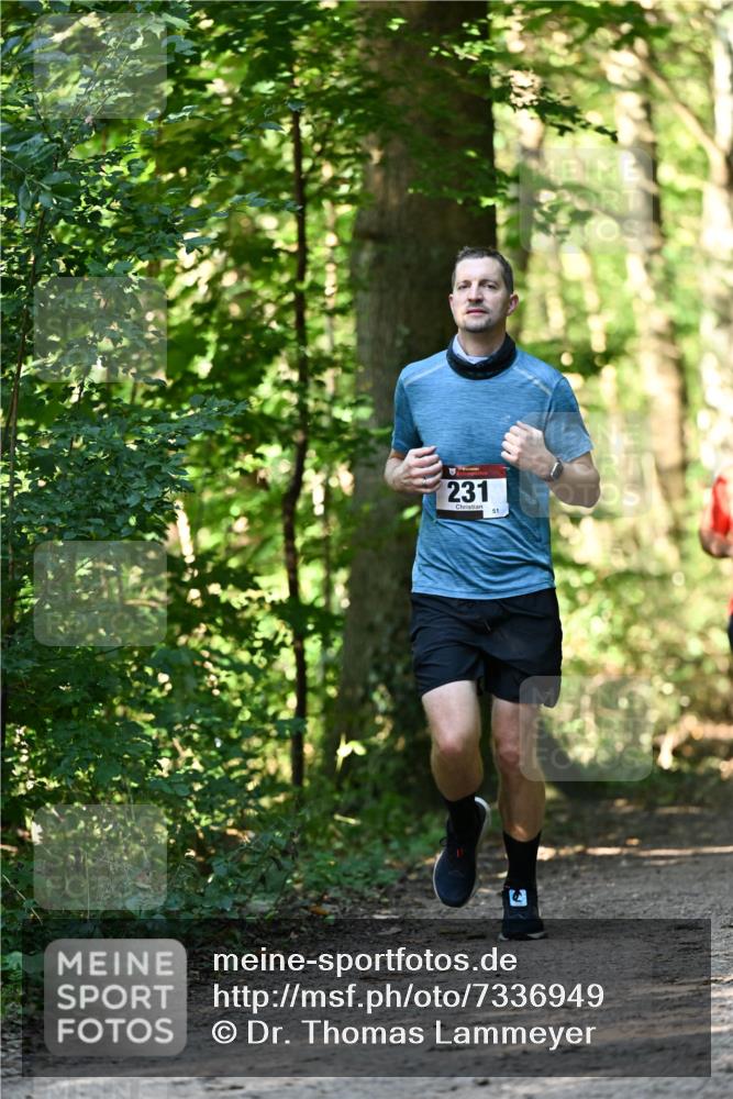06.10.2024 - Bramfelder Halbmarathon 2024 Dr. Thomas Lammeyer http://msf.ph/oto/7336949 06.10.2024 10:18:19 Laufen 231, 51 meine-sportfotos.de