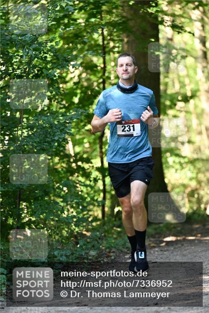 06.10.2024 - Bramfelder Halbmarathon 2024 Dr. Thomas Lammeyer http://msf.ph/oto/7336952 06.10.2024 10:18:19 Laufen 231, 51 meine-sportfotos.de