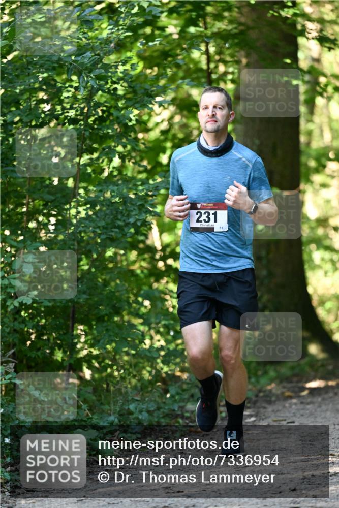06.10.2024 - Bramfelder Halbmarathon 2024 Dr. Thomas Lammeyer http://msf.ph/oto/7336954 06.10.2024 10:18:20 Laufen 231, 51, 3 meine-sportfotos.de