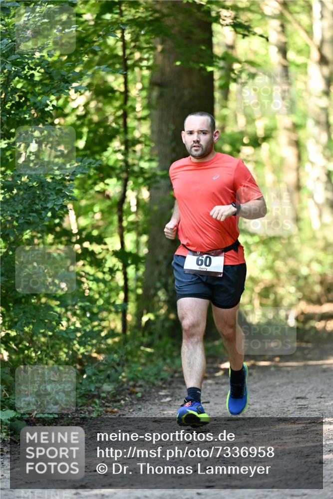 06.10.2024 - Bramfelder Halbmarathon 2024 Dr. Thomas Lammeyer http://msf.ph/oto/7336958 06.10.2024 10:18:21 Laufen 60 meine-sportfotos.de