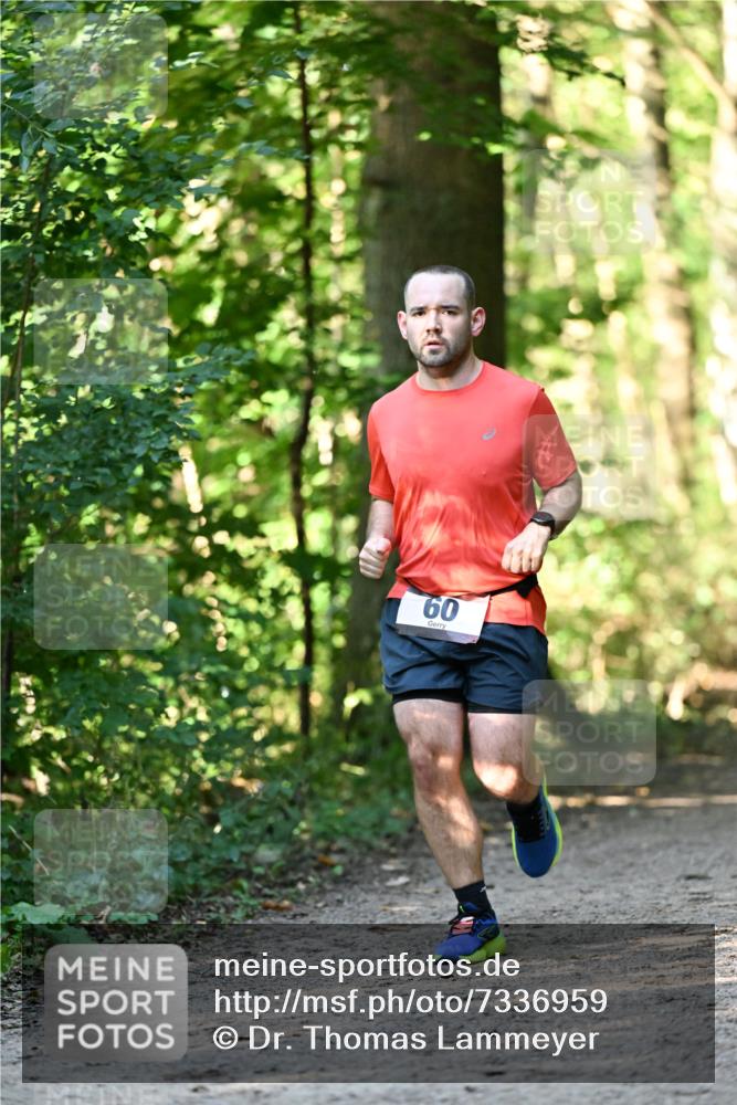 06.10.2024 - Bramfelder Halbmarathon 2024 Dr. Thomas Lammeyer http://msf.ph/oto/7336959 06.10.2024 10:18:21 Laufen 60 meine-sportfotos.de