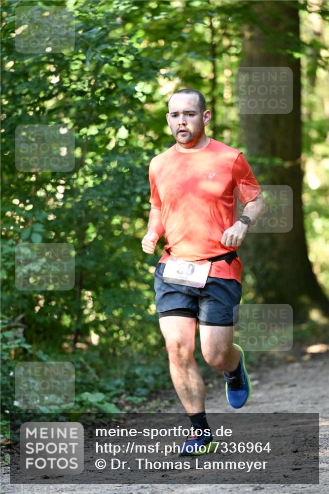 06.10.2024 - Bramfelder Halbmarathon 2024 Dr. Thomas Lammeyer http://msf.ph/oto/7336964 06.10.2024 10:18:22 Laufen  meine-sportfotos.de