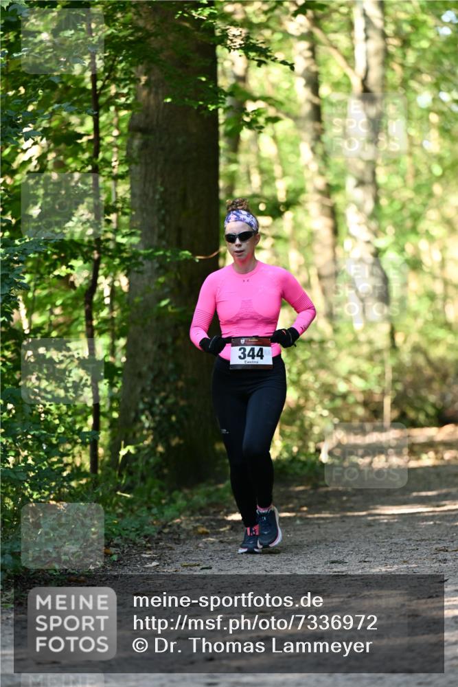 06.10.2024 - Bramfelder Halbmarathon 2024 Dr. Thomas Lammeyer http://msf.ph/oto/7336972 06.10.2024 10:18:28 Laufen 344, 18 meine-sportfotos.de