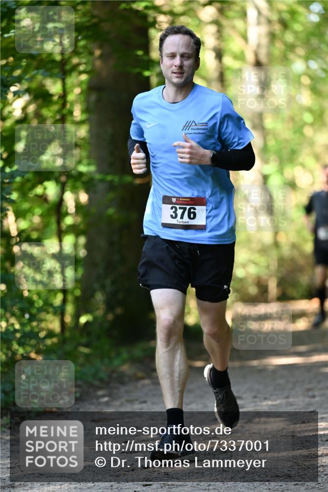 06.10.2024 - Bramfelder Halbmarathon 2024 Dr. Thomas Lammeyer http://msf.ph/oto/7337001 06.10.2024 10:18:33 Laufen 33, 376 meine-sportfotos.de