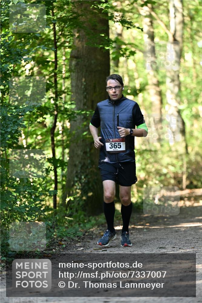 06.10.2024 - Bramfelder Halbmarathon 2024 Dr. Thomas Lammeyer http://msf.ph/oto/7337007 06.10.2024 10:18:37 Laufen 365 meine-sportfotos.de