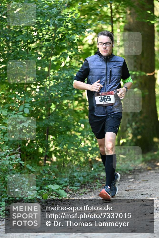 06.10.2024 - Bramfelder Halbmarathon 2024 Dr. Thomas Lammeyer http://msf.ph/oto/7337015 06.10.2024 10:18:38 Laufen 365 meine-sportfotos.de