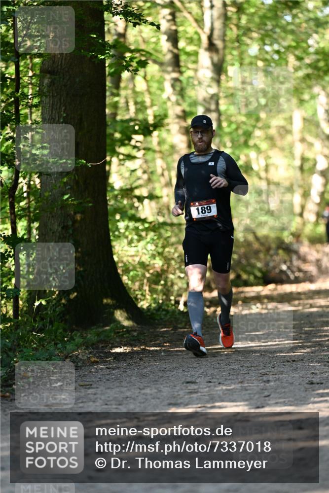 06.10.2024 - Bramfelder Halbmarathon 2024 Dr. Thomas Lammeyer http://msf.ph/oto/7337018 06.10.2024 10:18:39 Laufen 189 meine-sportfotos.de