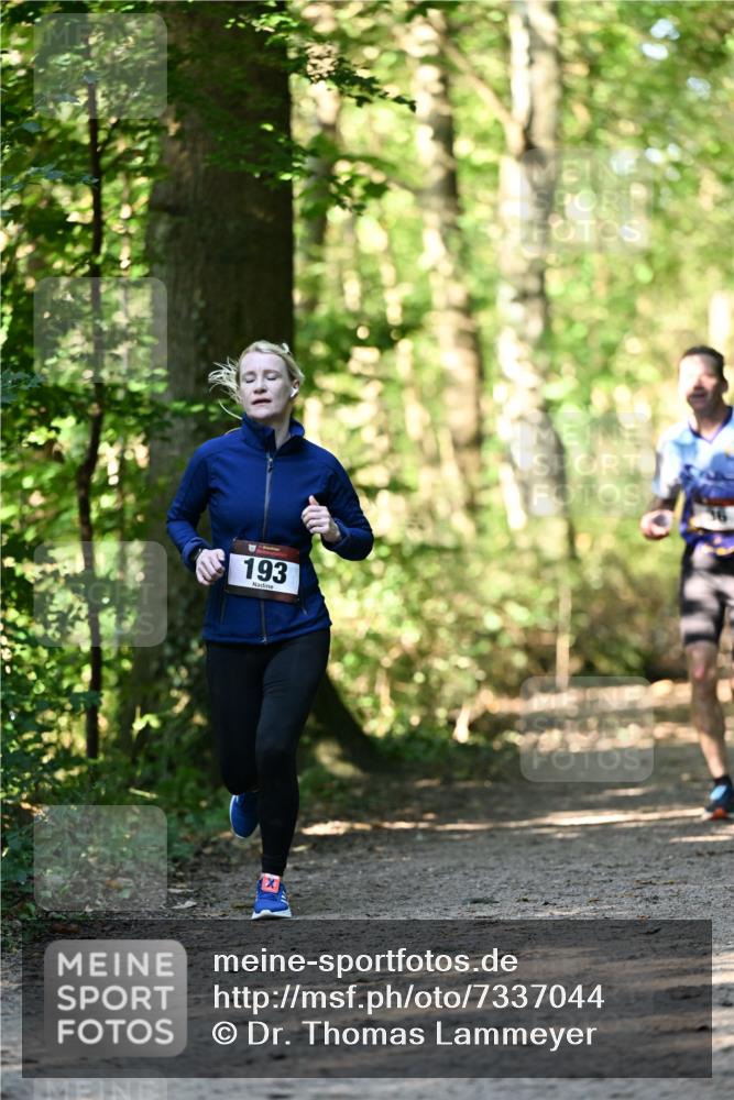 06.10.2024 - Bramfelder Halbmarathon 2024 Dr. Thomas Lammeyer http://msf.ph/oto/7337044 06.10.2024 10:18:55 Laufen 193 meine-sportfotos.de
