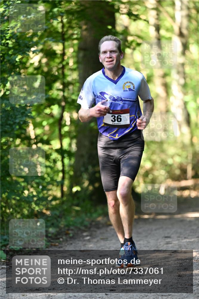 06.10.2024 - Bramfelder Halbmarathon 2024 Dr. Thomas Lammeyer http://msf.ph/oto/7337061 06.10.2024 10:18:58 Laufen 2010, 200, 18, 36 meine-sportfotos.de